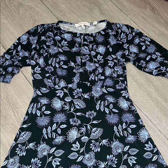 Lark & Ro Navy Dress with light blue Floral Design size 0 - Picture 2 of 9